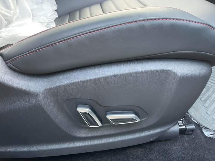MG HS SEAT POWER BUTTONS