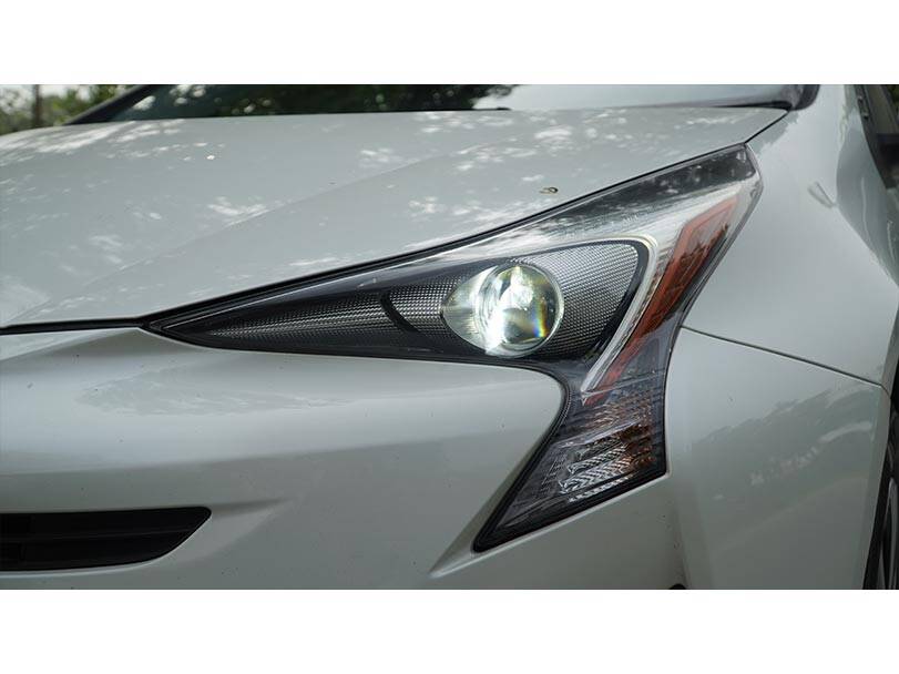 Toyota Prius S Headlight